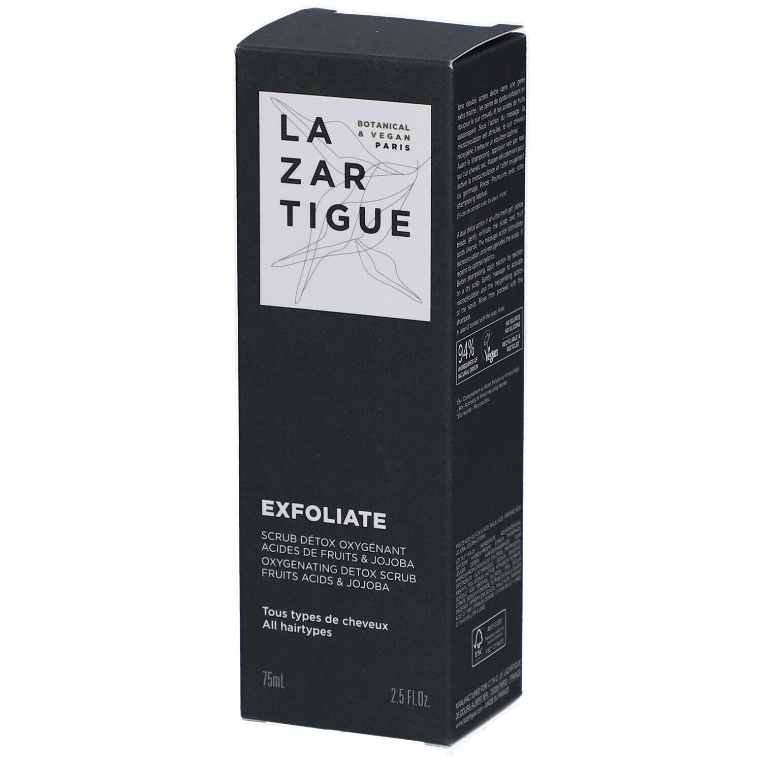 Boîte noire avec logo blanc et texte. "EXFOLIATE" et informations produit multilingues. 75ml et 2.5 fl.oz. Inscription "Tous types de cheveux".