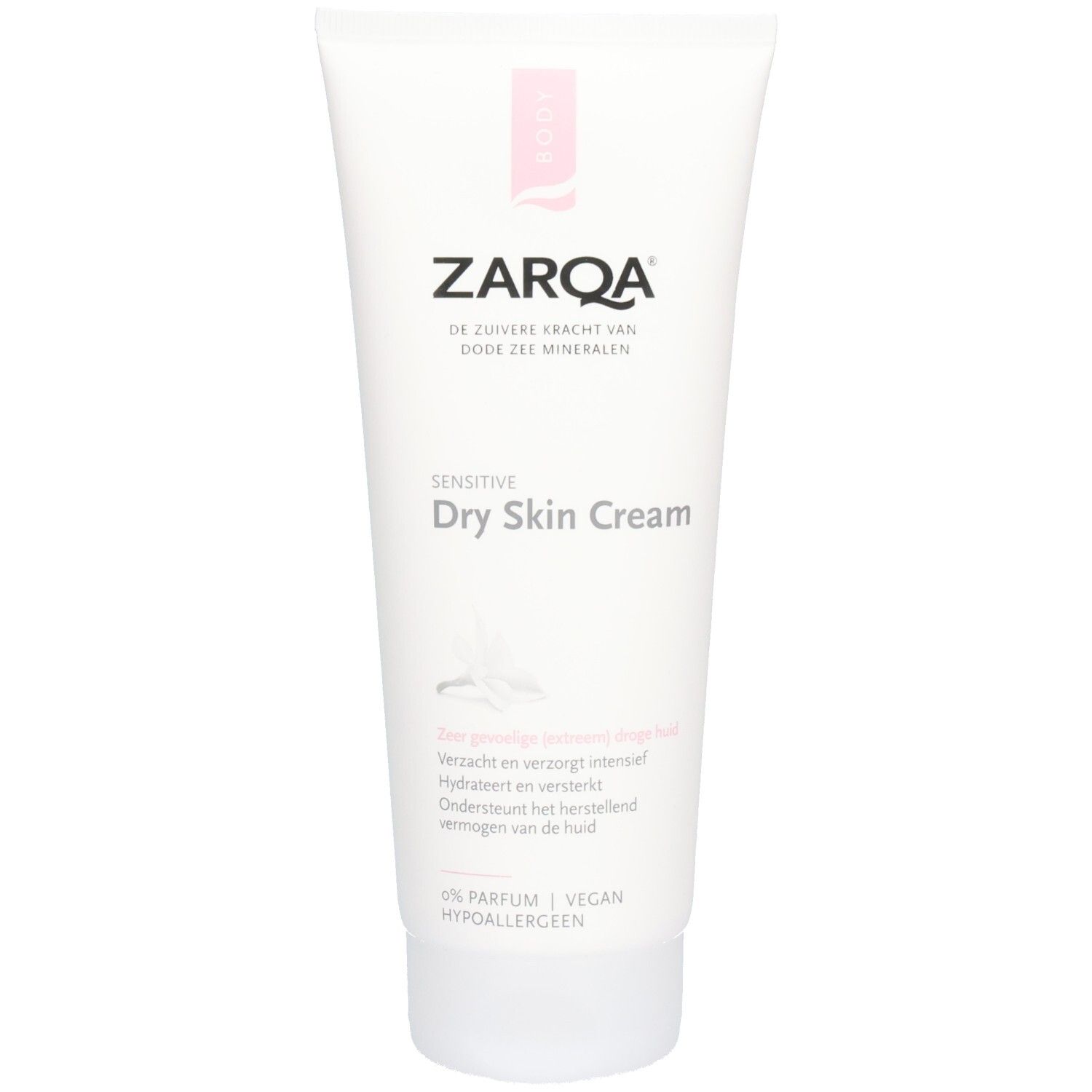 Tube blanc Zarqa Sensitive Dry Skin Cream. Accent rose. Texte : Sensitive Dry Skin Cream, 0% Parfum, Vegan, Hypoallergénique.