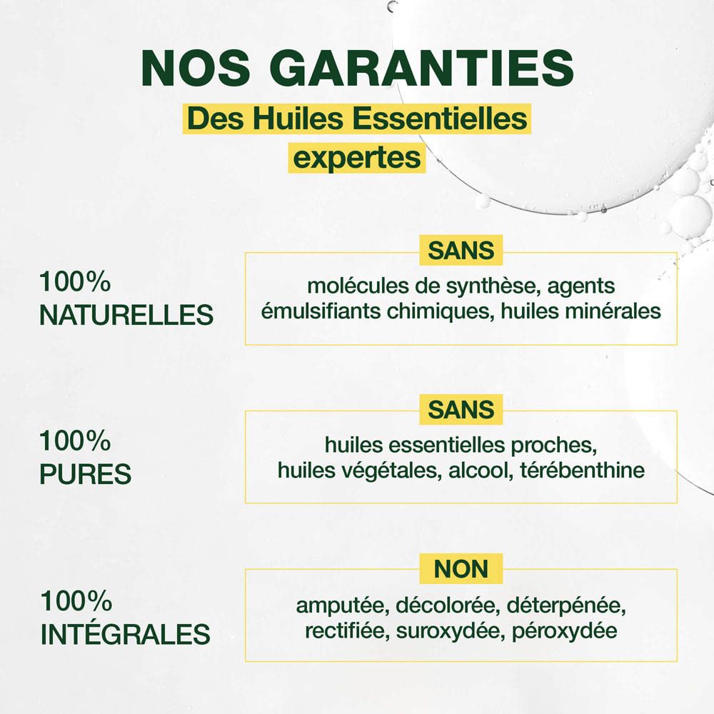 Côté du roll-on Pranarom Aromaboost Focus. Étiquette indiquant 5ml et âge recommandé dès 7 ans en français.