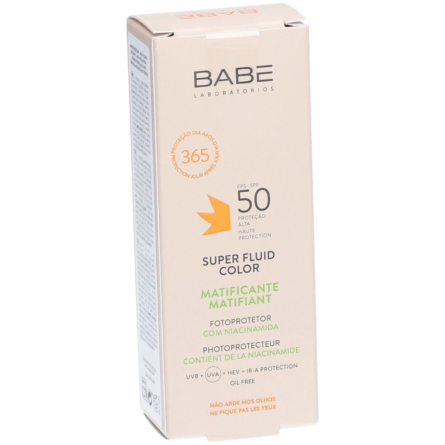Boîte avec inscription: BABÉ, SPF 50, Super Fluid Color, Mattifying, écran solaire. 50 ml.