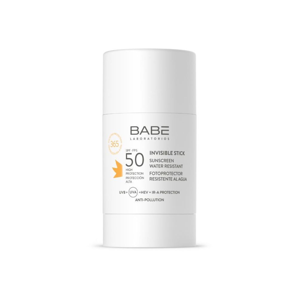 Stick solaire blanc cylindrique SPF 50. Inscription: BABÉ, Invisible Stick, résistant à l'eau.