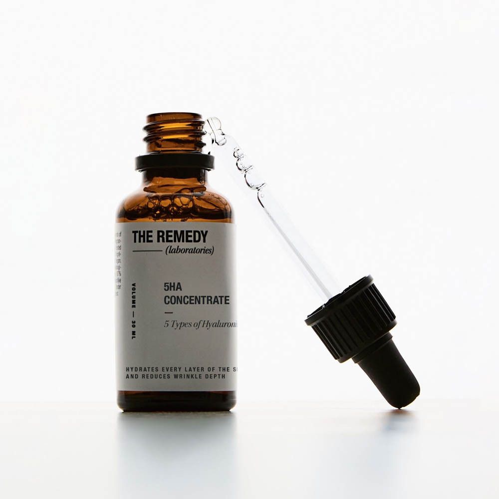 Flacon en verre brun avec bouchon compte-gouttes, étiquette "THE REMEDY laboratories 5HA CONCENTRATE", 30 ml.