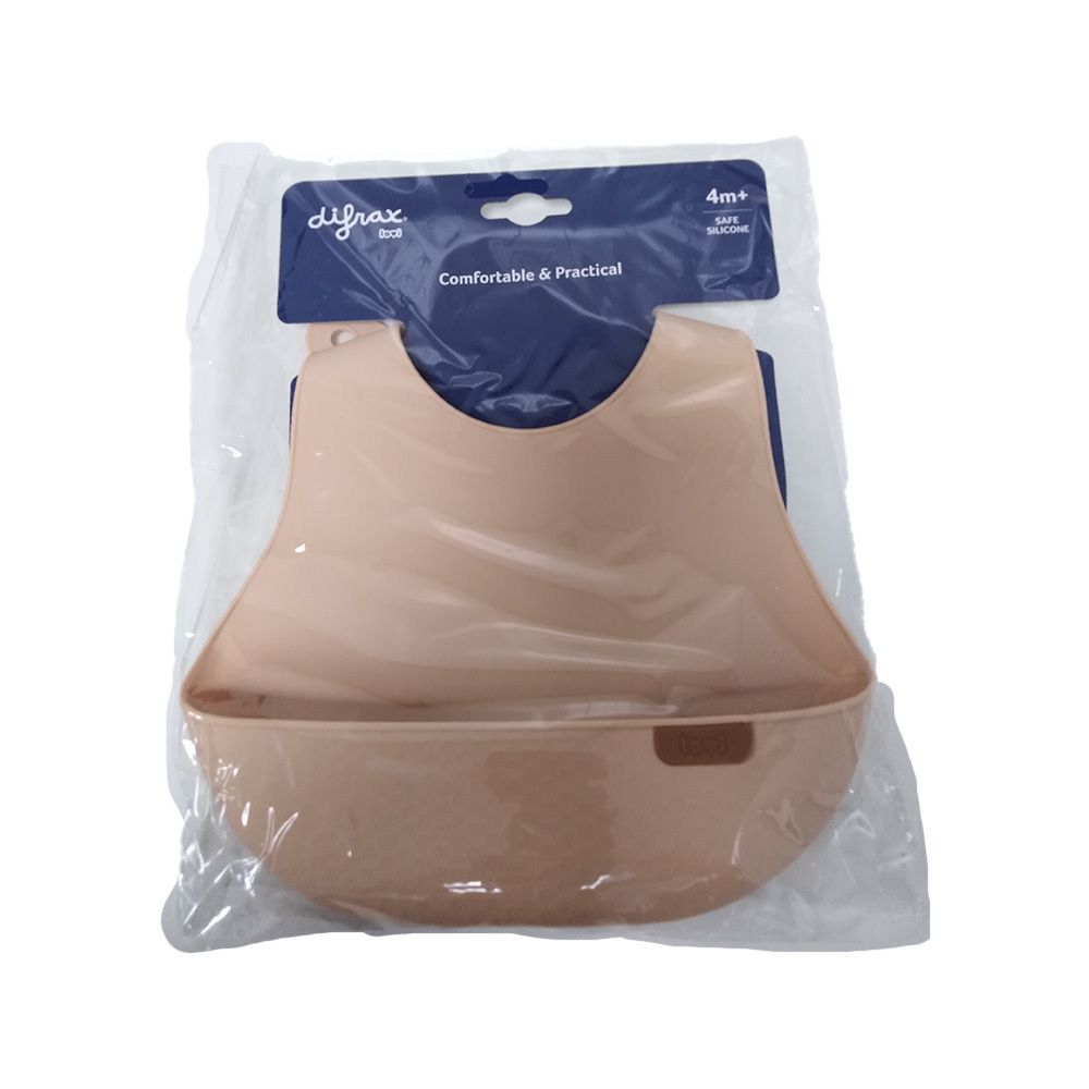 Bavoir en silicone beige dans un emballage plastique. Marque Difrax. Avec poche de récupération. "Comfortable & Practical" est écrit.