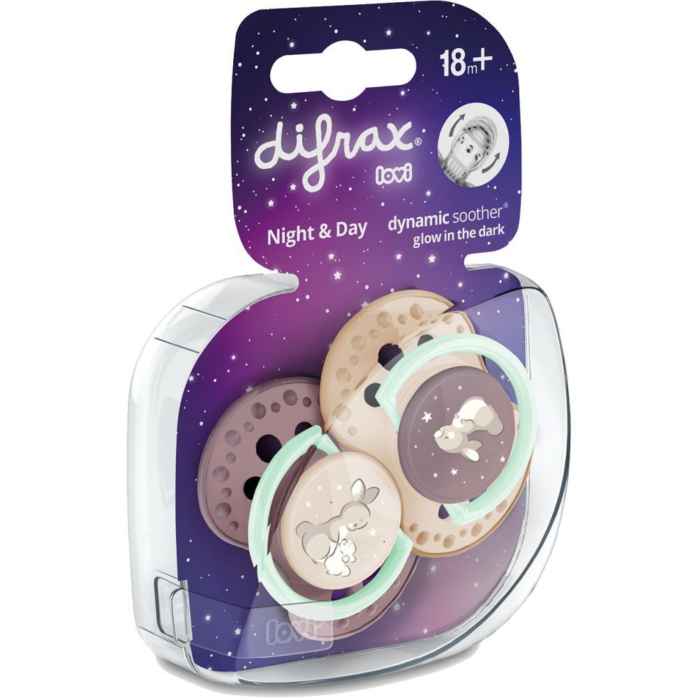 Emballage de deux sucettes. Marque Difrax, modèle Nuit & Jour. Pour bébés de 18 mois et plus. Brille dans le noir.