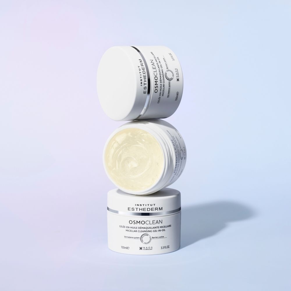 Institut Esthederm Osmoclean Gelée en Huile, côté du pot de 100ml avec instructions.
