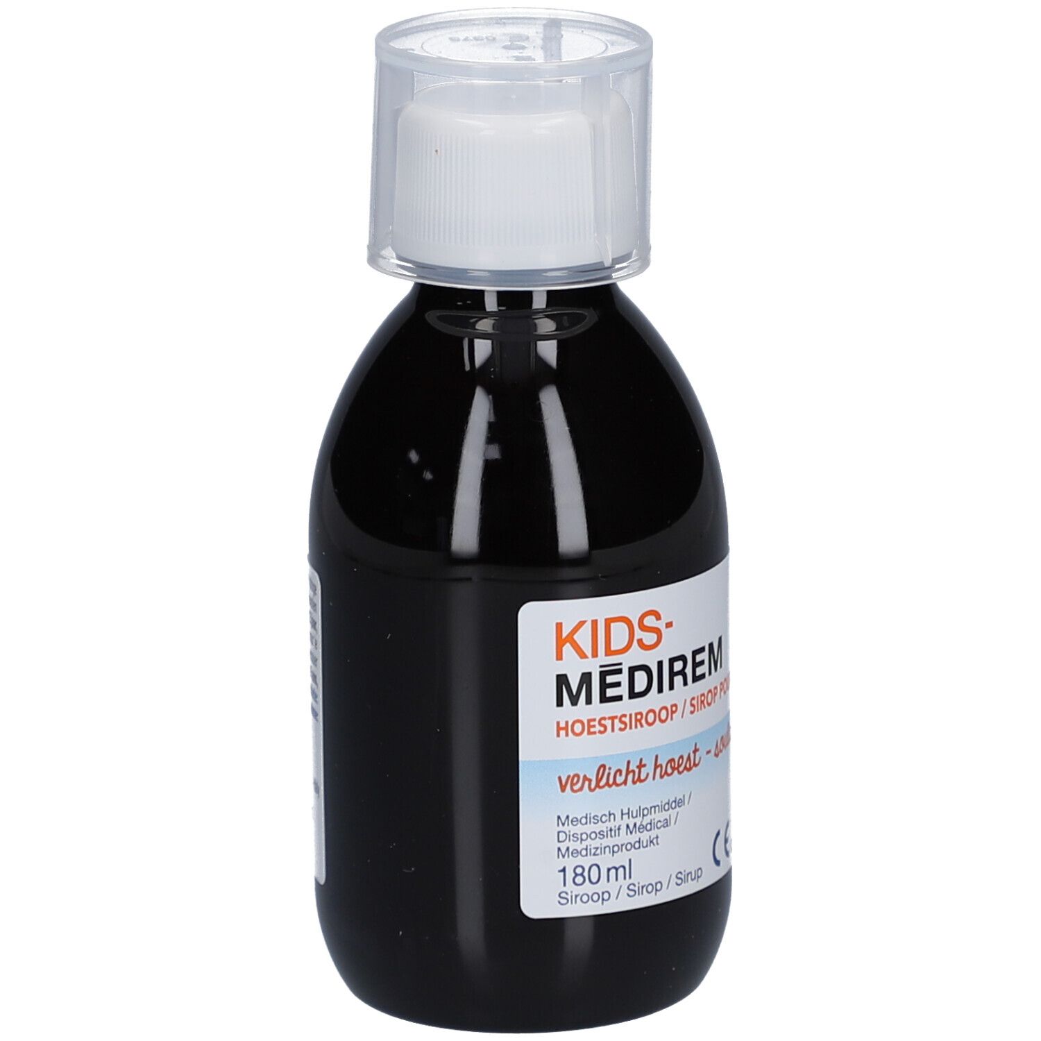 Flacon de sirop contre la toux. Liquide noir, bouchon blanc. Étiquette avec nom et volume.