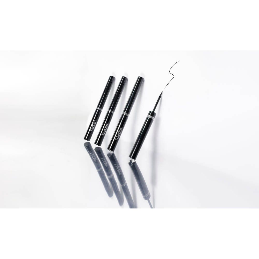 Plusieurs eyeliners. Active Growth Eyeliner. T.LeClerc Paris-1881. Stylos noirs.