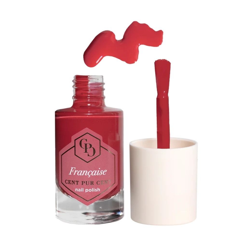 Vernis à ongles Cent pur Cent 'Cerise sur le Gâteau', flacon et pinceau avec goutte de couleur. Couleur rouge foncé.
