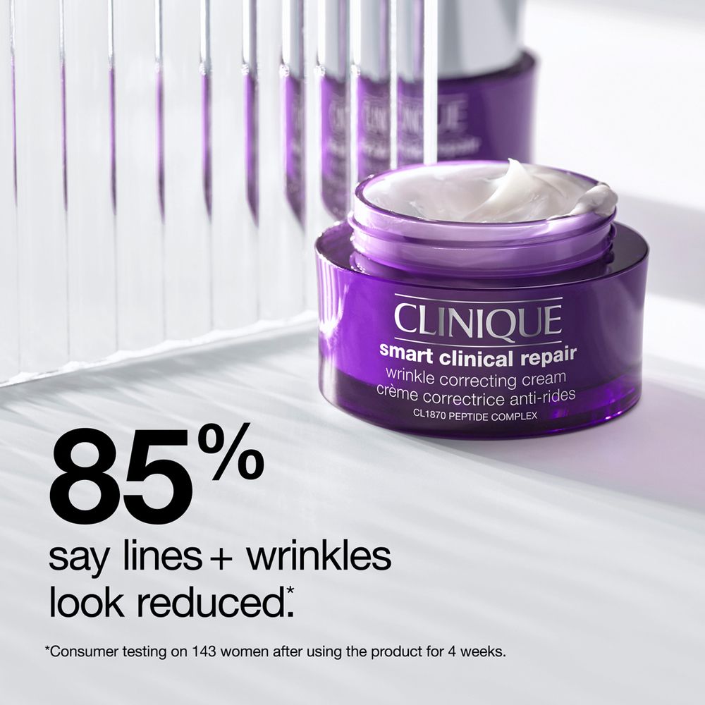 Crème Clinique Smart Clinical Repair. Pot violet, texte: 85% disent que les rides semblent réduites.