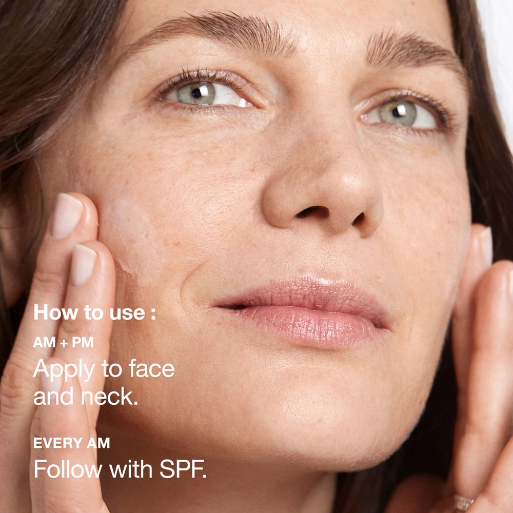 Femme appliquant crème. Texte: Utilisation: Matin et soir. Appliquer sur visage et cou. Suivre avec SPF.