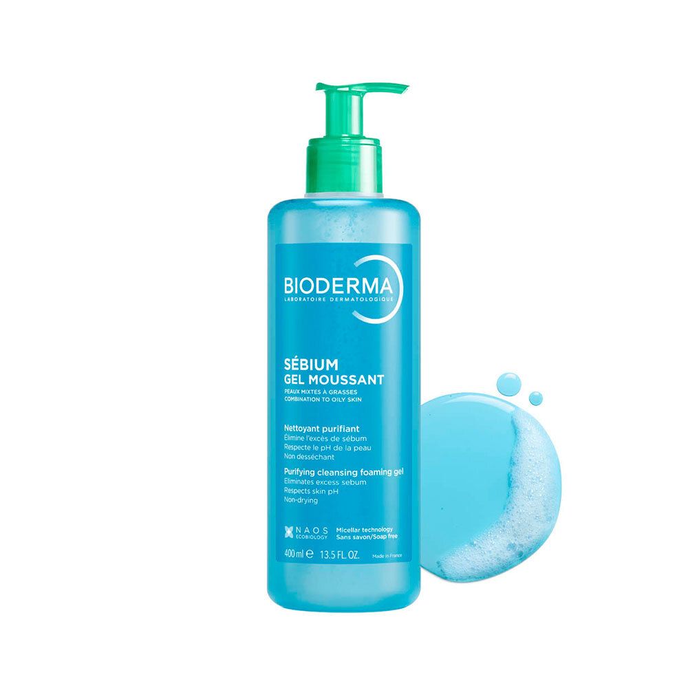 Flacon bleu avec pompe verte. Inscription: Bioderma Sébium Gel Moussant. Gel moussant nettoyant.