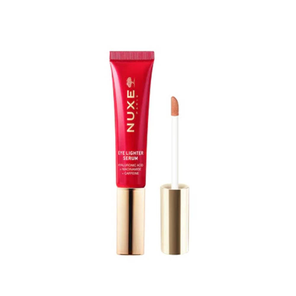 Tube rouge avec applicateur. Inscription : Nuxe, Eye Lighter Serum, Acide hyaluronique, Niacinamide, Caféine.