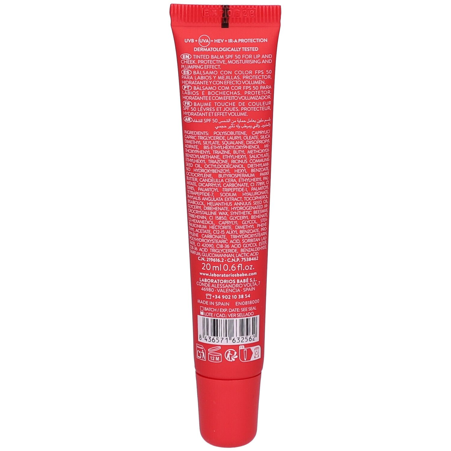 Dos du tube rouge Babe Lip&cheek Color Balm. Texte et ingrédients en plusieurs langues.