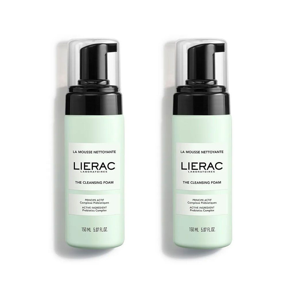 Deux flacons verts avec pompe noire. Inscription: Lierac, La Mousse Nettoyante, The Cleansing Foam. 150 ml.