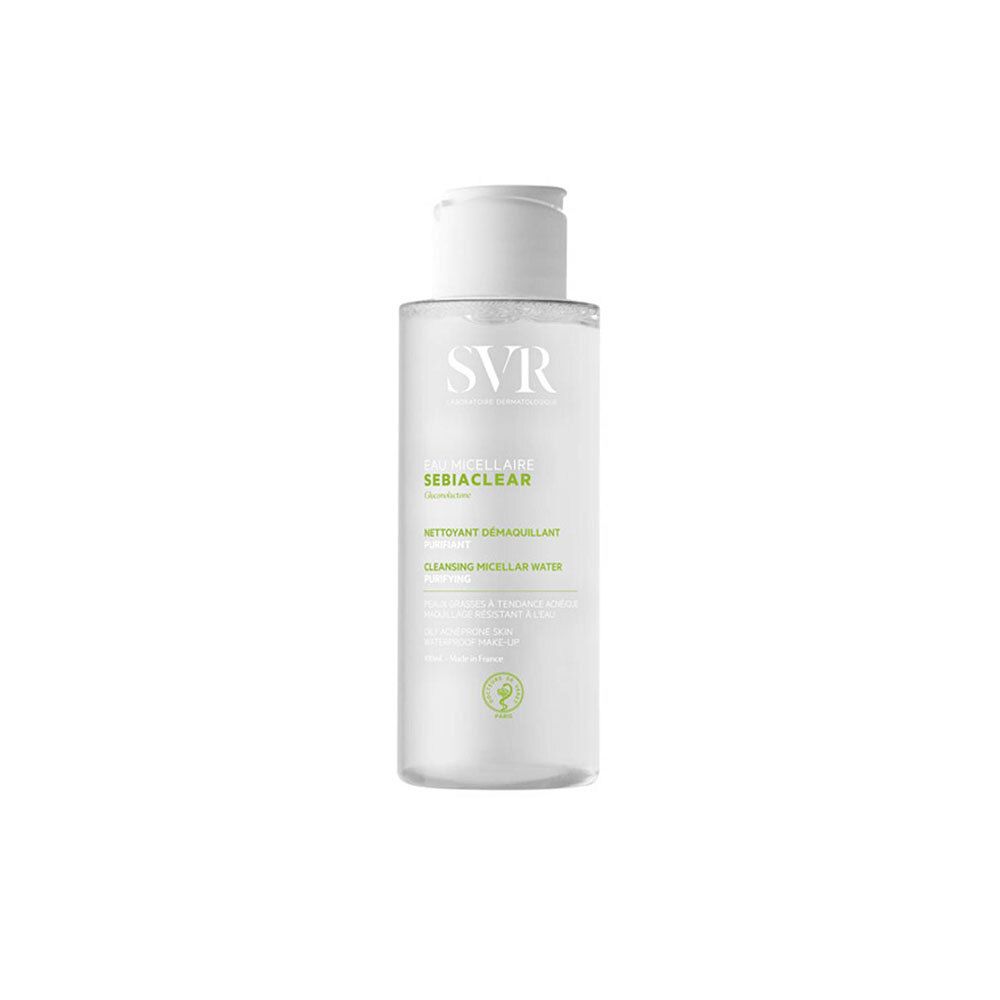 Flacon de SVR Sebiaclear Eau Micellaire. Bouchon blanc. Inscriptions en vert et blanc. Logo et nom de la marque visibles.