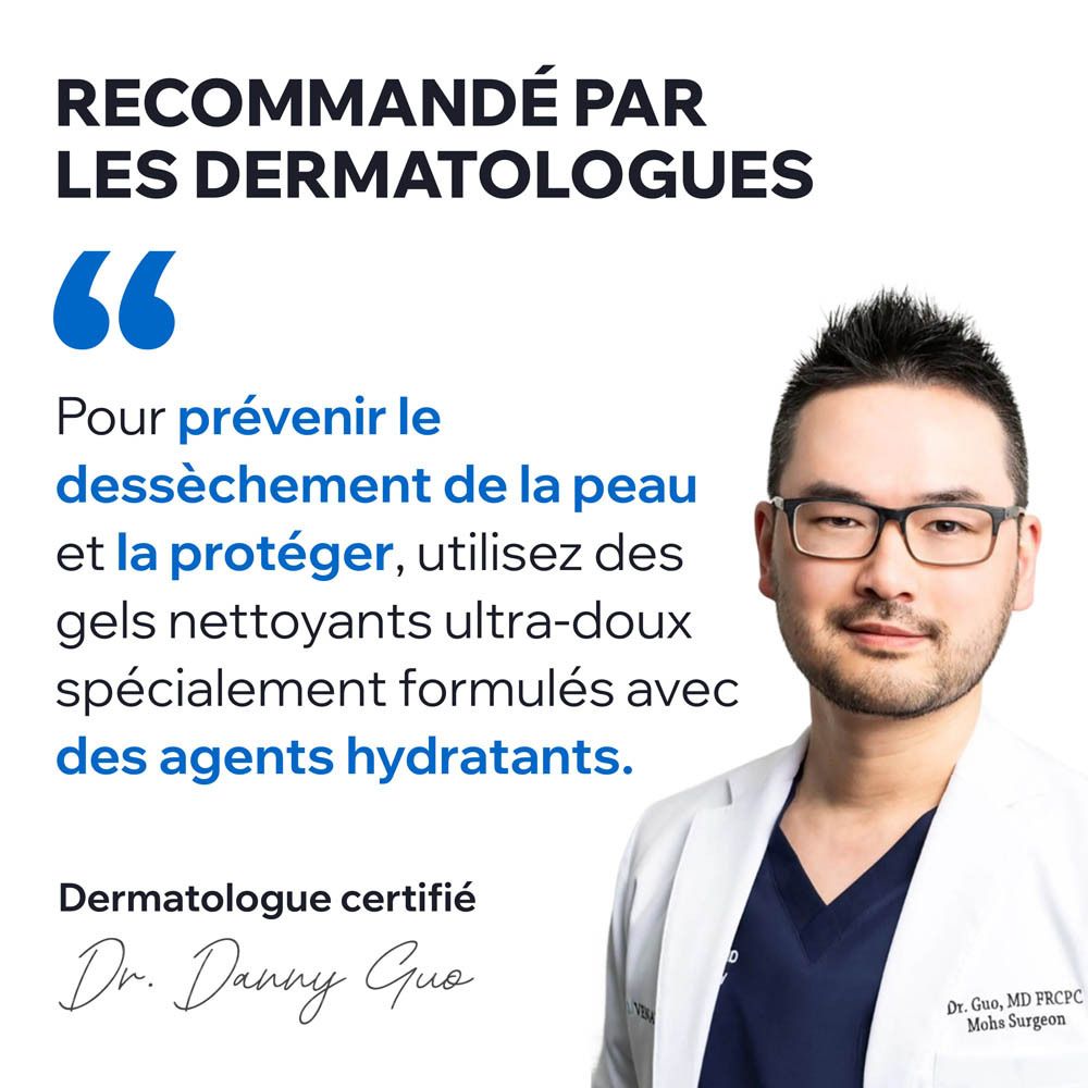 Dermatologue Dr. Danny Guo en blouse blanche recommandant des gels nettoyants.