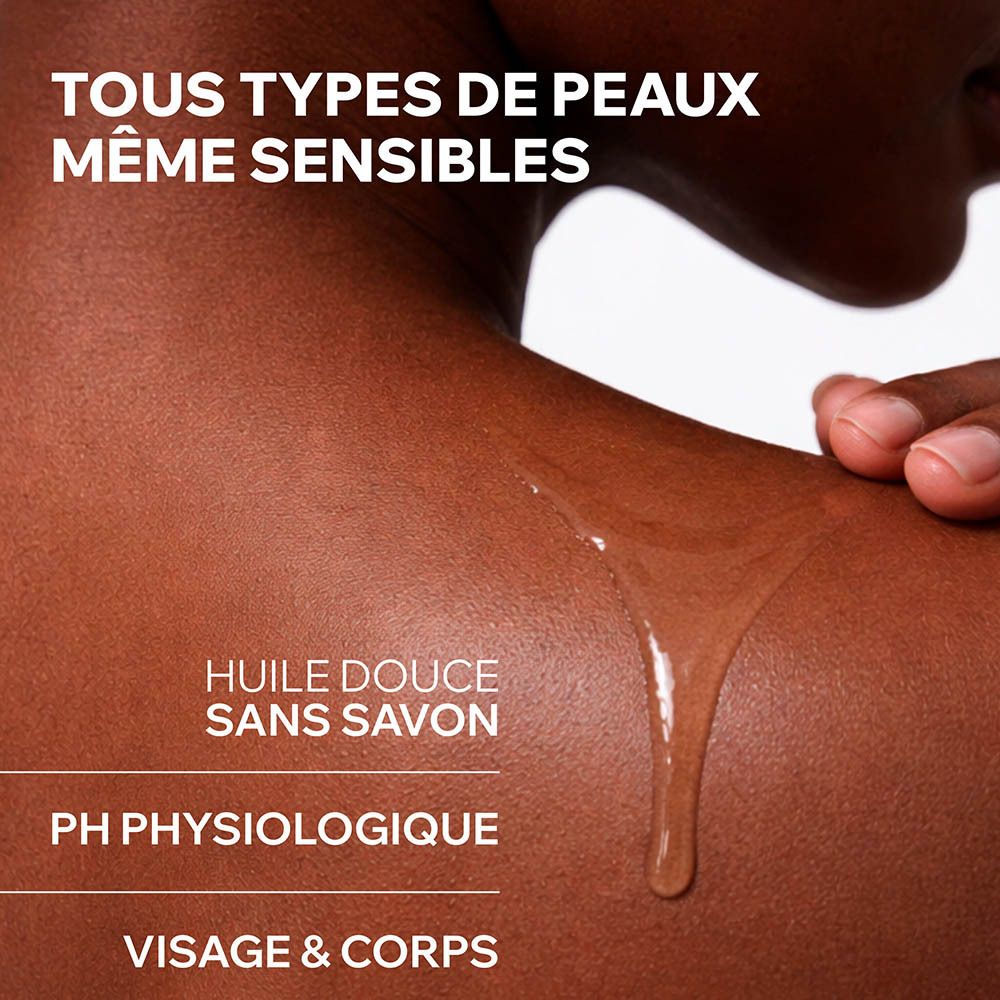 Gros plan. Liquide avec bulles. Texte: Glycérine 25%, Agents surgras.