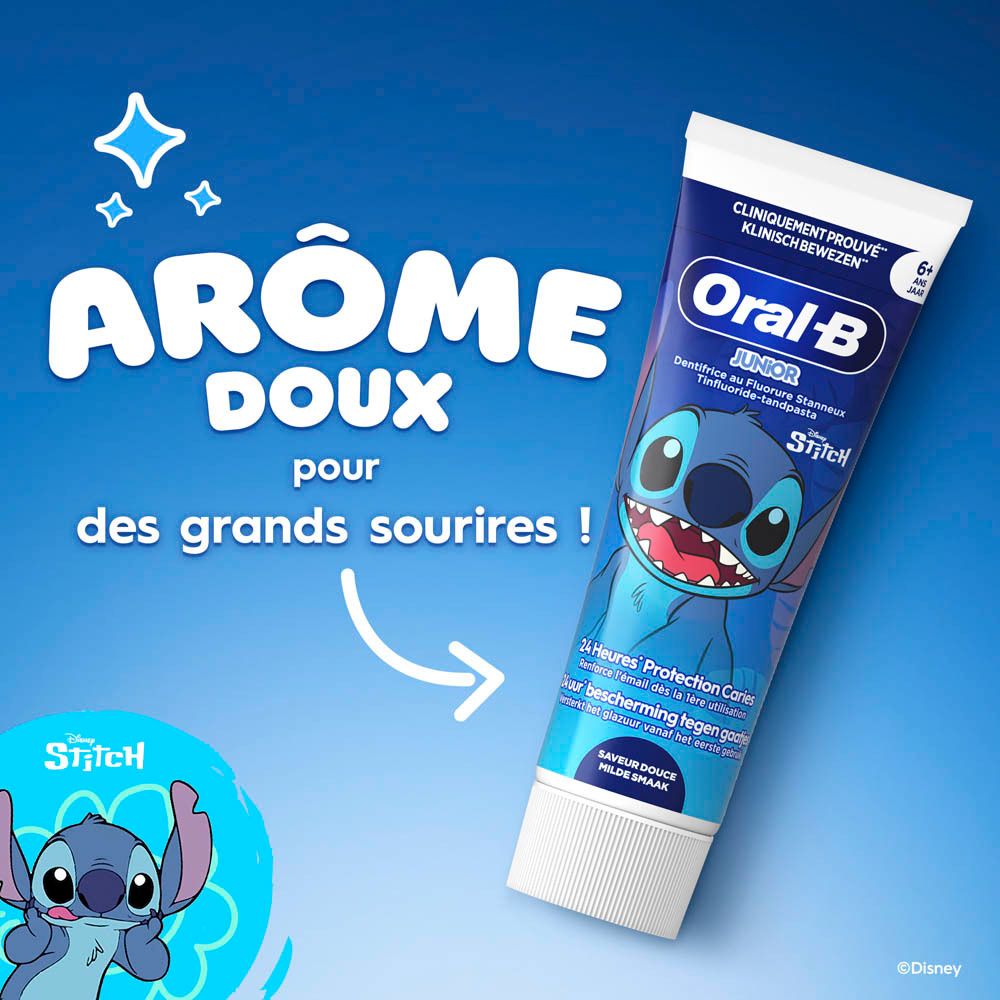 Fond bleu avec texte. Oral-B Junior, goût doux. Design Stitch.