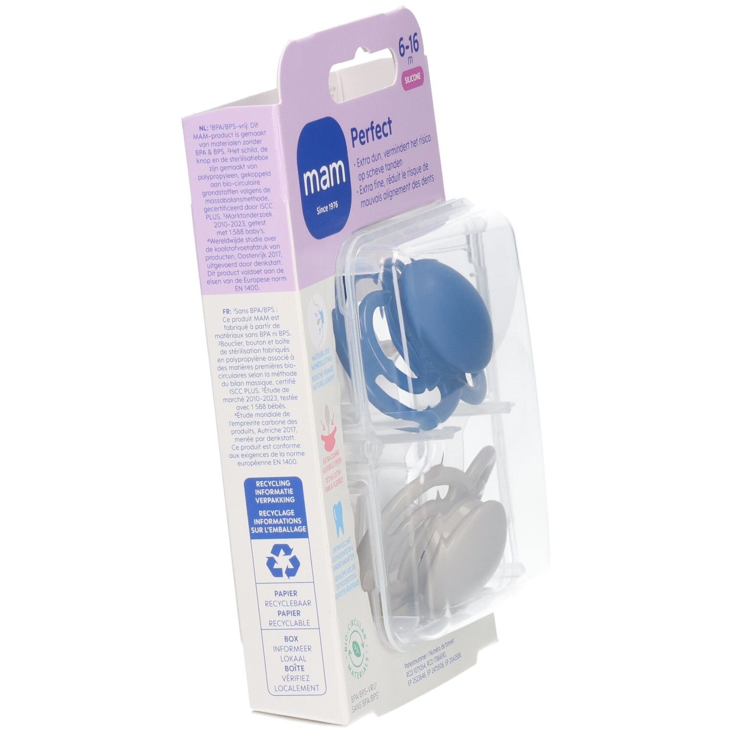 Emballage de deux sucettes en silicone bleues et grises. Marque MAM, Perfect, 6-16 mois. Emballage plastique.