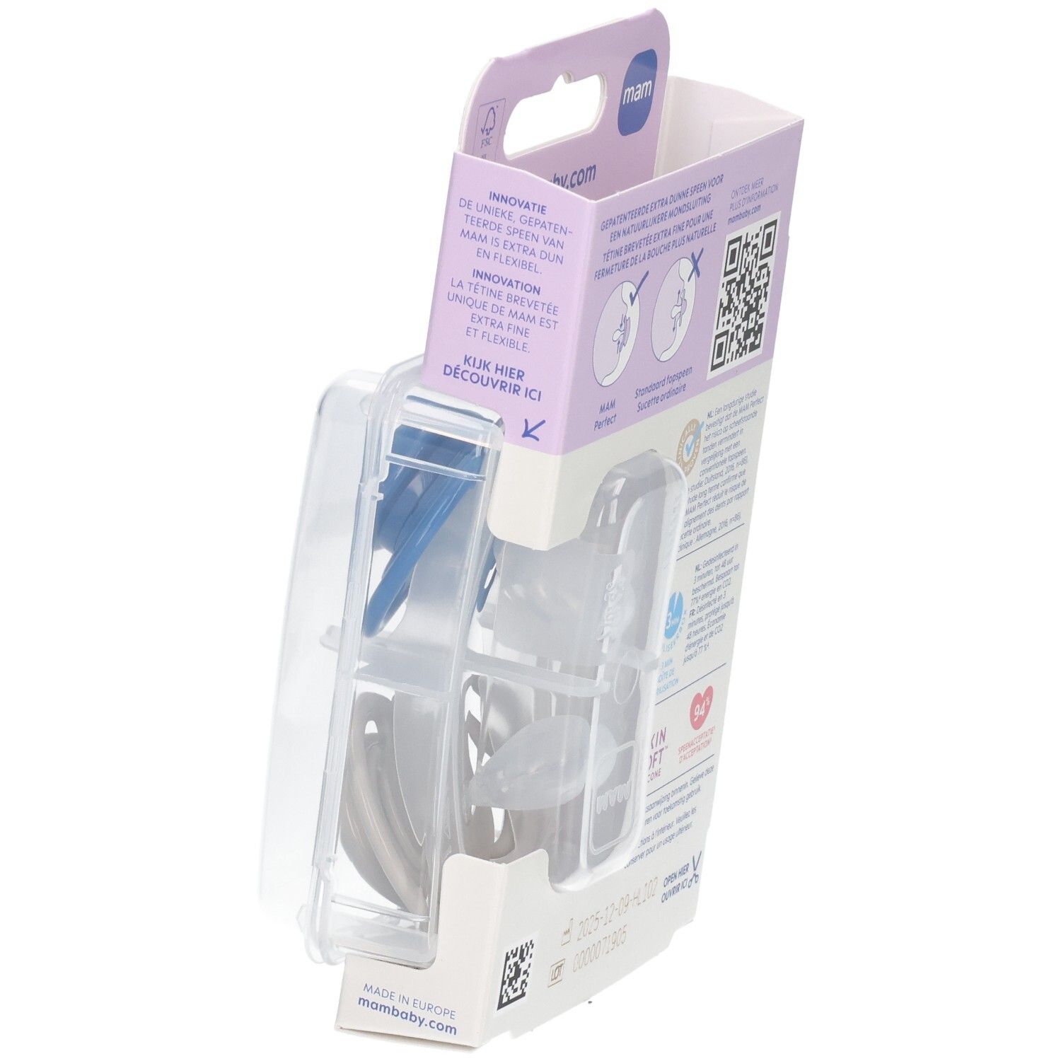 Emballage de deux sucettes en silicone bleues et grises. Marque MAM, Perfect, 6-16 mois. Emballage plastique.