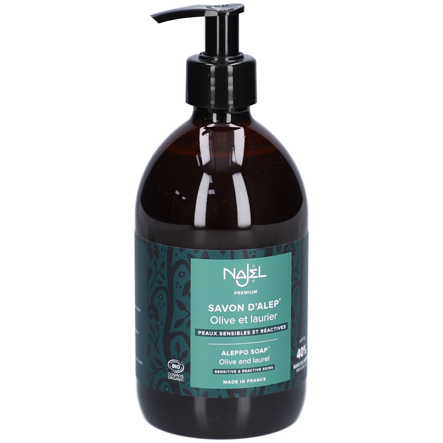 Flacon brun avec pompe noire. Inscription : NAJEL Savon d'alep, Olive et laurier. Étiquettes vertes et blanches.