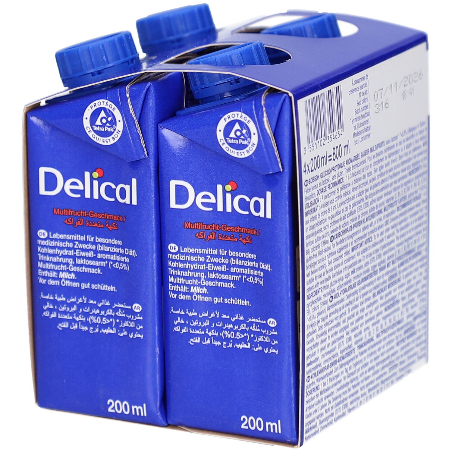 Dos de l'emballage bleu de quatre boissons. Texte multilingue. Date de péremption: 07/11/2026.