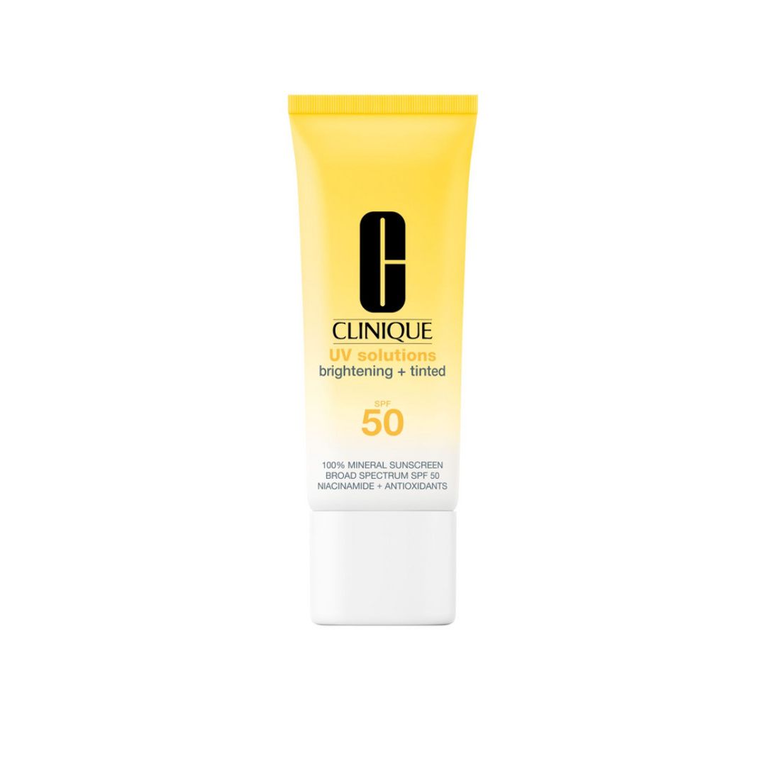 Tube de crème solaire Clinique SPF 50, jaune pâle avec un bouchon blanc.
