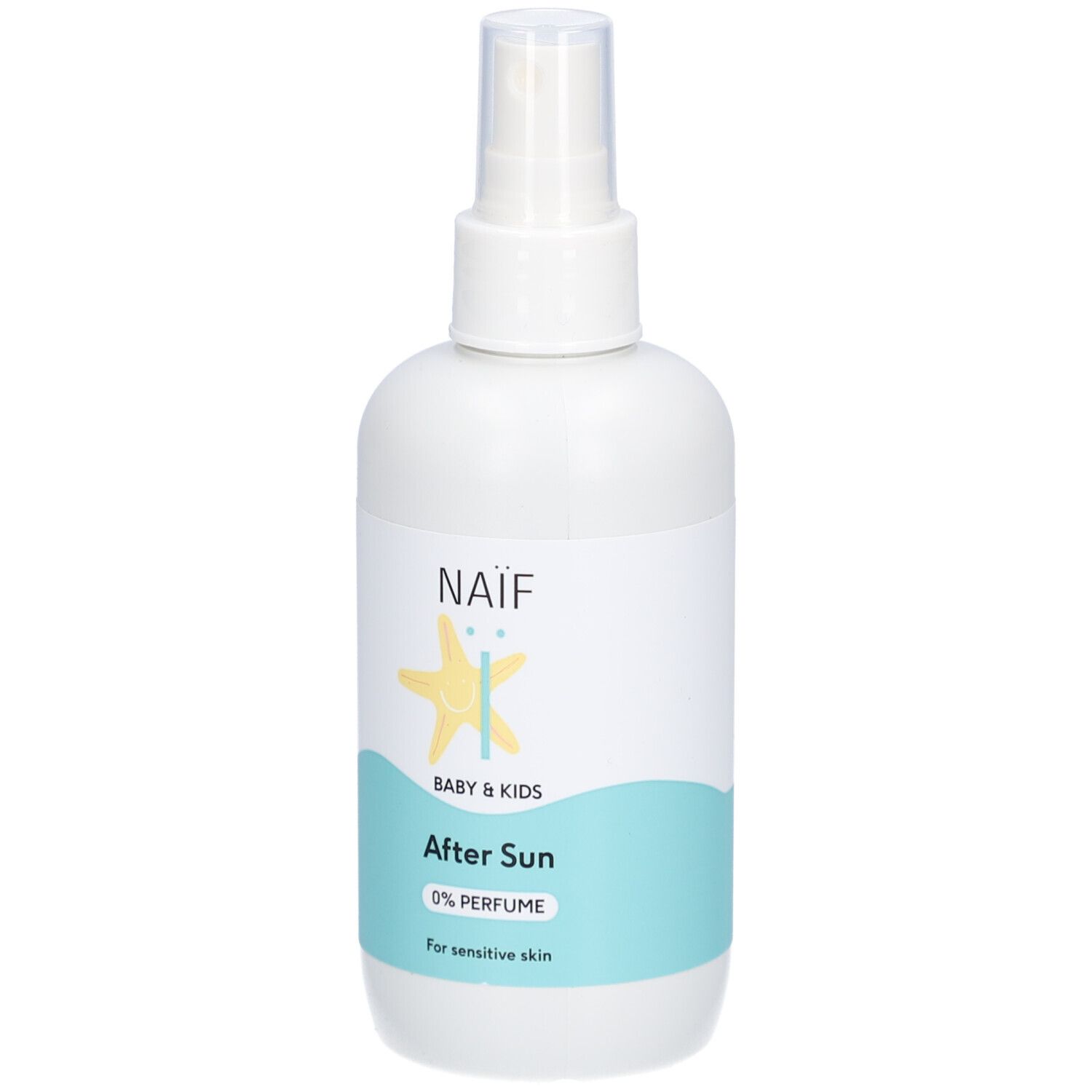 Flacon spray blanc avec étiquette bleue. Inscription : NAÏF, After Sun, 0% Parfum. Pour peaux sensibles.