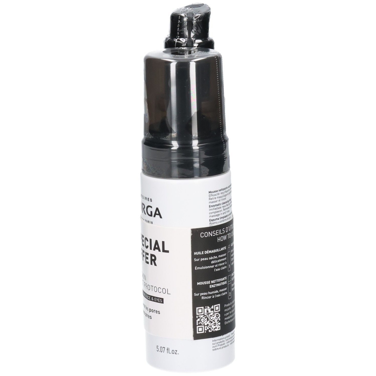 Mousse nettoyante enzymatique Filorga en flacon pompe, partie d'un set promotionnel.