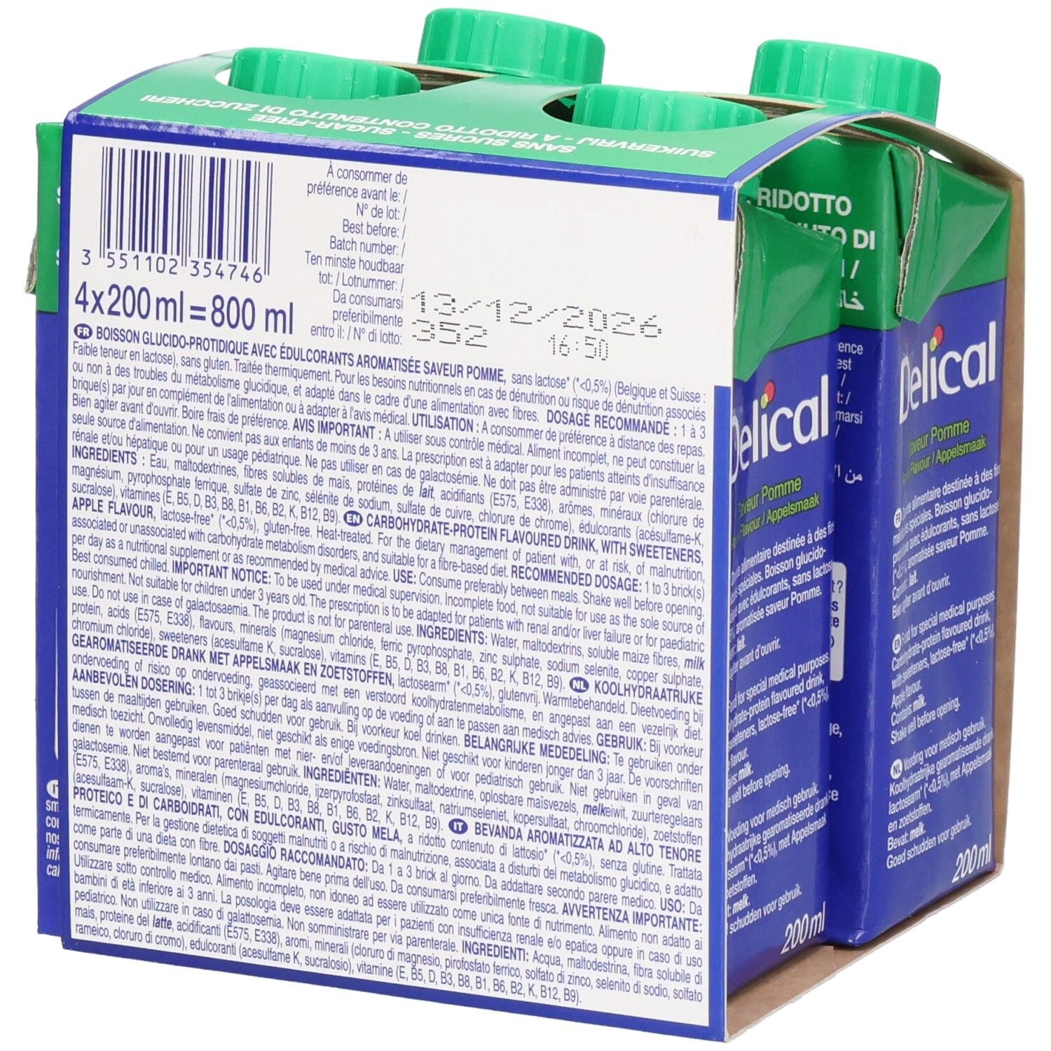 Dos de l'emballage de quatre boissons. Delical Fruitdrink, goût pomme. Texte multilingue.