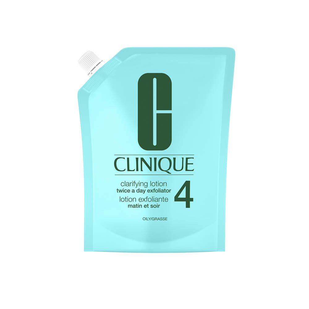 Une pochette de recharge bleue Clinique Clarifying Lotion 4 pour peau grasse.
