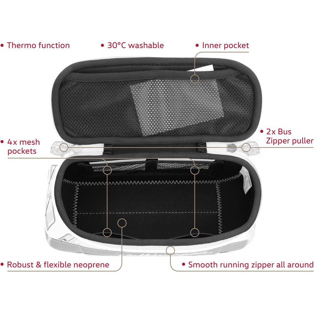 Trousse de premiers soins en combi VW, vue de face avec logo VW et "First Aid".