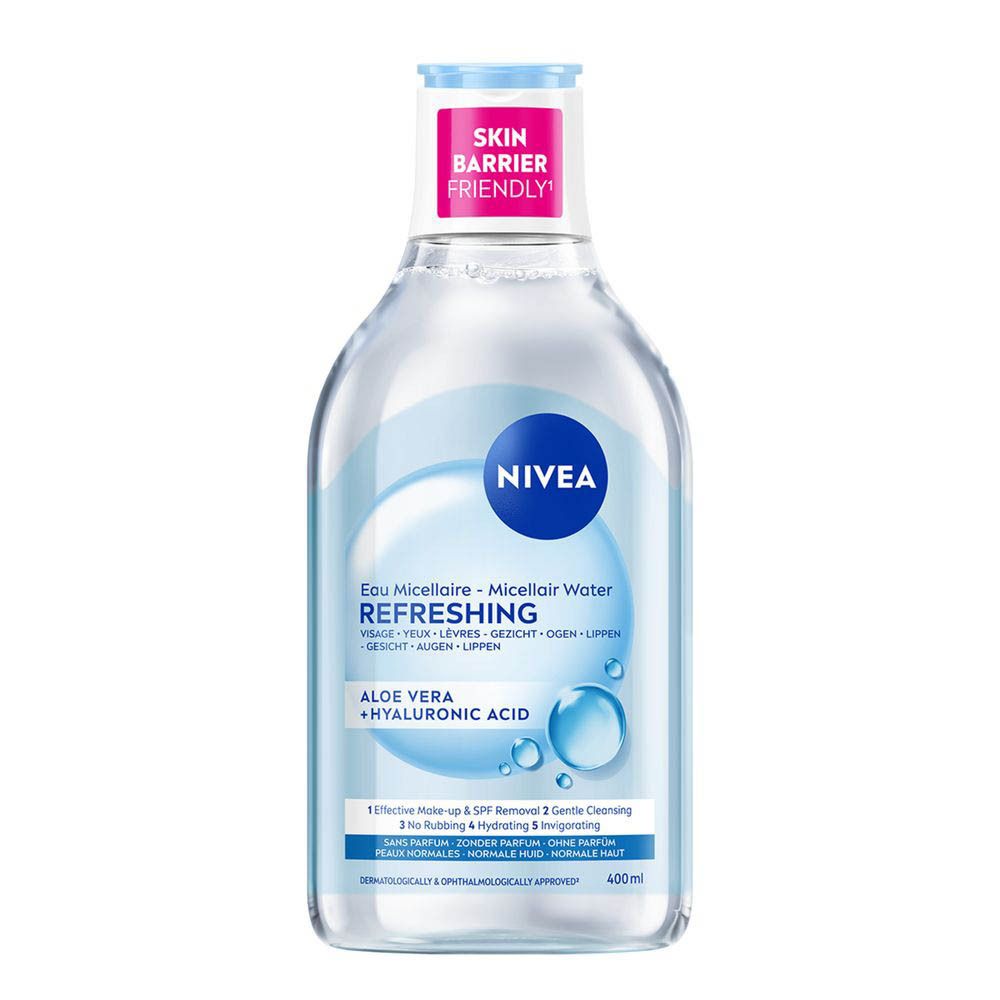 Bouteille d'eau micellaire NIVEA MicellAIR avec bouchon bleu et étiquette, bouteille 96% recyclée.