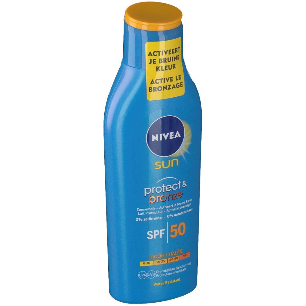 Flacon bleu Nivea Sun Protect & Bronze SPF50. Bouchon jaune, étiquette jaune avec texte. Résistant à l'eau.