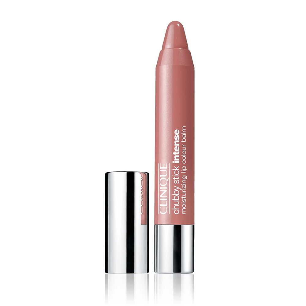 Clinique Chubby Stick Intense, baume à lèvres hydratant. Bâton de couleur caramel, capuchon argenté ouvert.