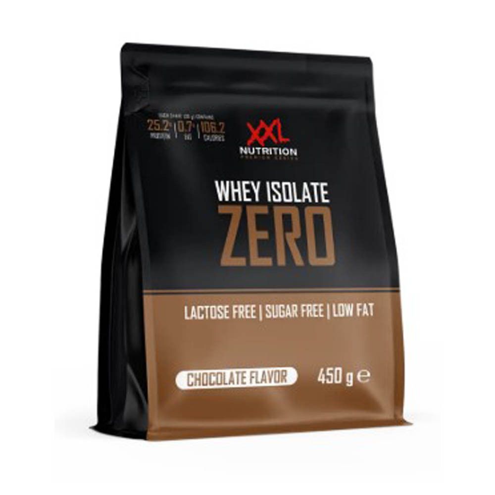 Sachet noir avec "XXL Nutrition" et "Whey Isolate Zero". "Chocolate Flavor" et 450g. Contient des informations sur les protéines, les graisses et les calories.