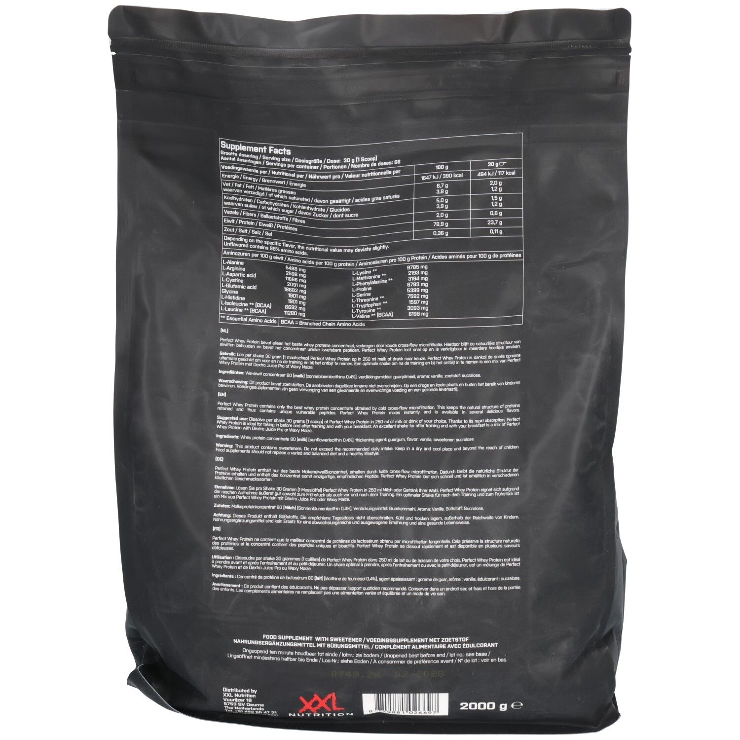 Dos d'un sachet noir avec informations produit. Contient informations nutritionnelles, liste d'ingrédients et informations fabricant.