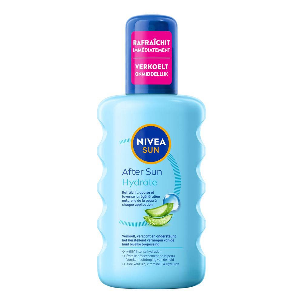 Flacon bleu clair avec bouchon bleu. Inscription : NIVEA SUN hydrate. Illustrations de cactus et de gouttes d'eau.