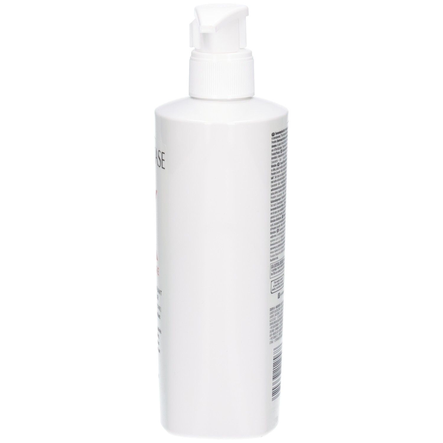 Vue latérale du flacon de shampooing blanc Kérastase avec pompe.