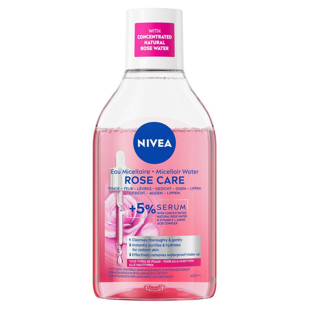 Bouteille d'eau micellaire NIVEA Rose Care avec étiquette montrant de l'eau de rose et du sérum.