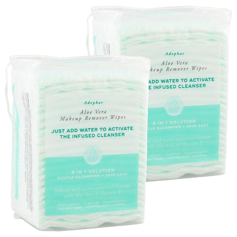 Deux paquets de lingettes démaquillantes Adephar Aloe Vera. Lingettes blanches dans des sachets transparents. Texte : "Just add water to activate".