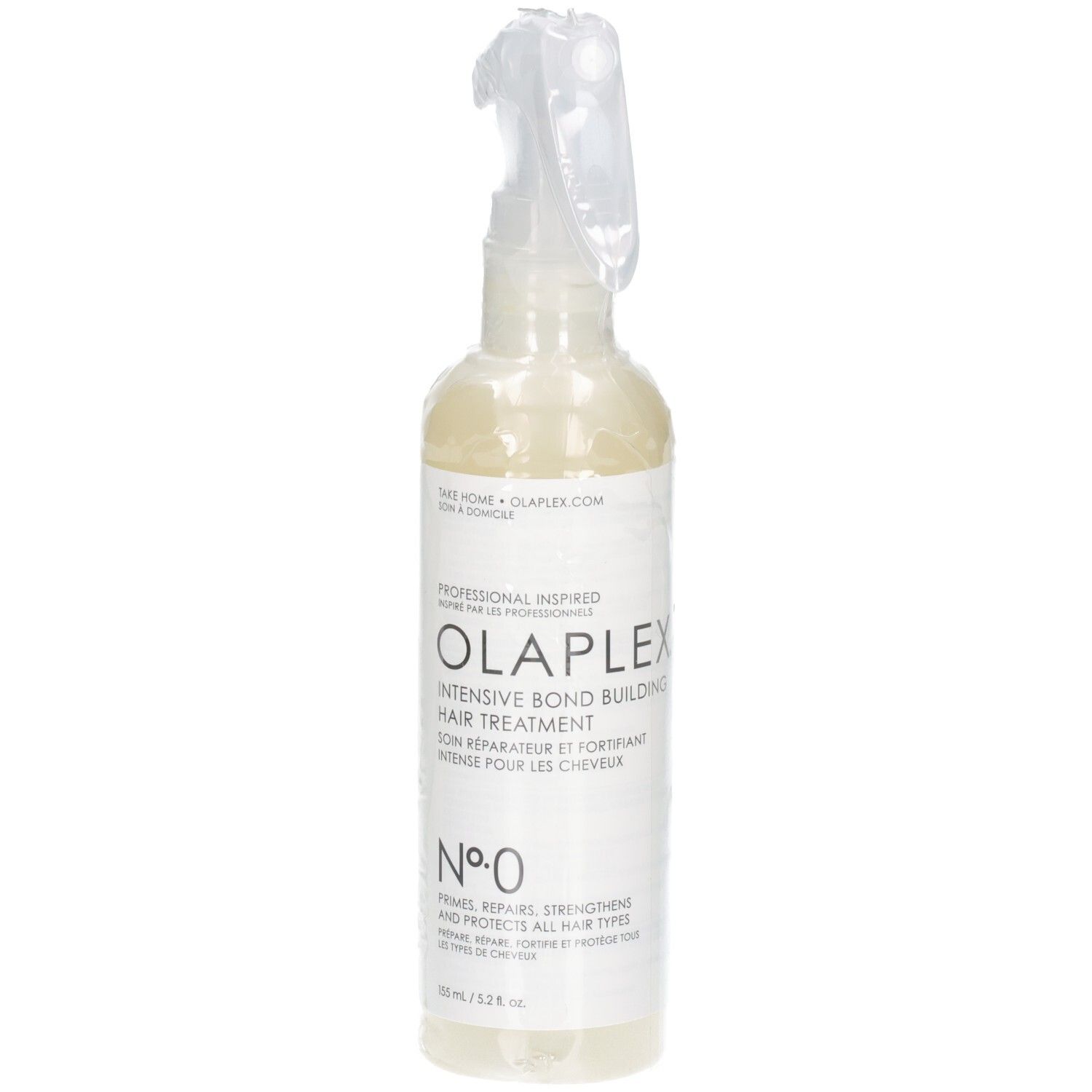 Traitement capillaire intensif Olaplex Nº.0 dans un flacon pulvérisateur, gros plan.