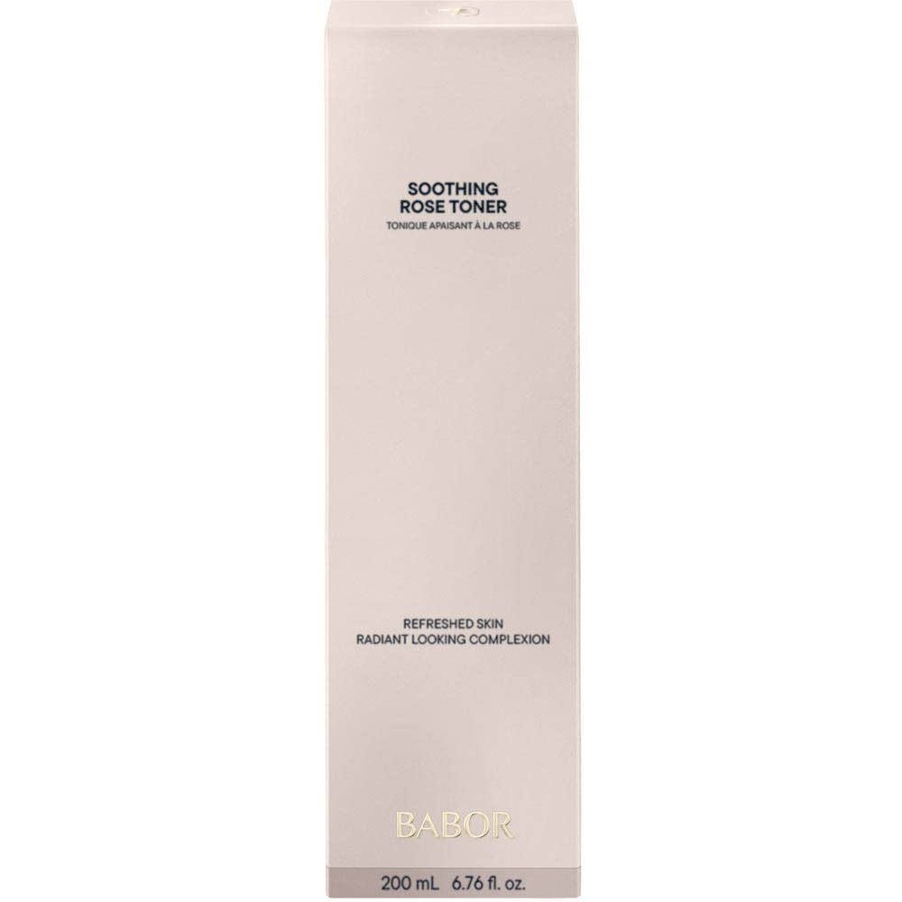 Emballage blanc allongé. Inscription BABOR. Texte : SOOTHING ROSE TONER. 200 ml. Fond blanc.