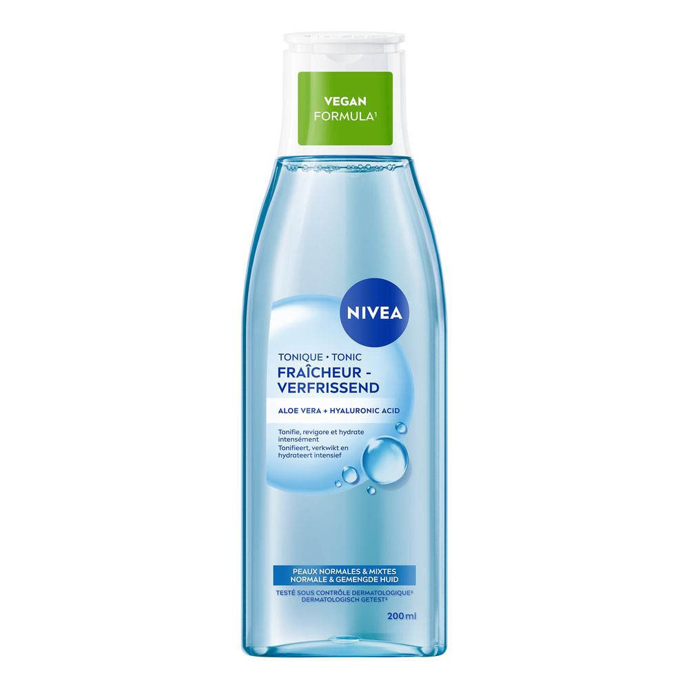Lotion Nivea dans une bouteille transparente avec un bouchon rabattable blanc et un sceau vert.