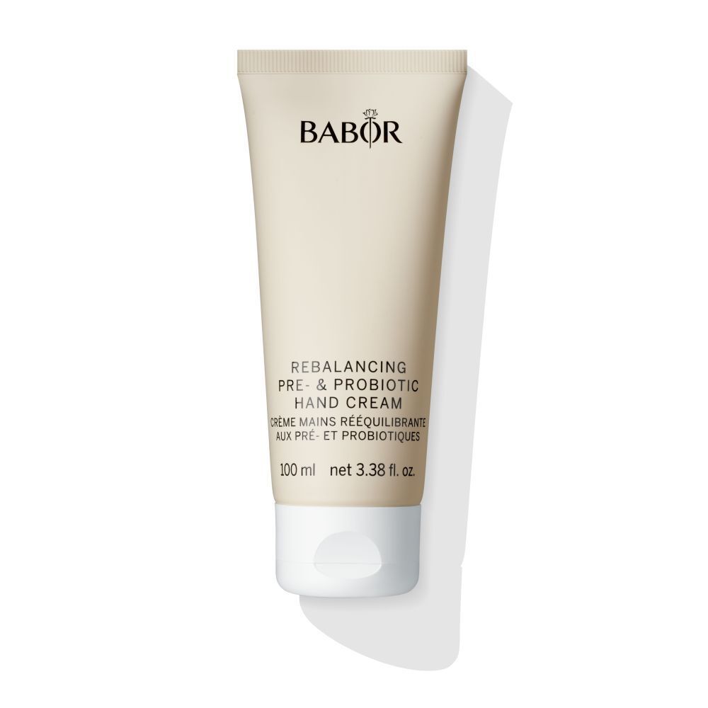 Tube beige. Inscription BABOR, Rebalancing Pre- & Probiotic Hand Cream. 100 ml. Bouchon blanc.