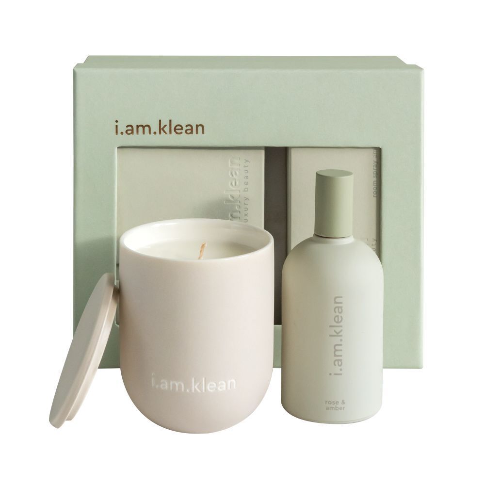 Coffret cadeau avec bougie et spray d'ambiance. Bougie avec couvercle, spray en flacon. Marque : i.am.klean.