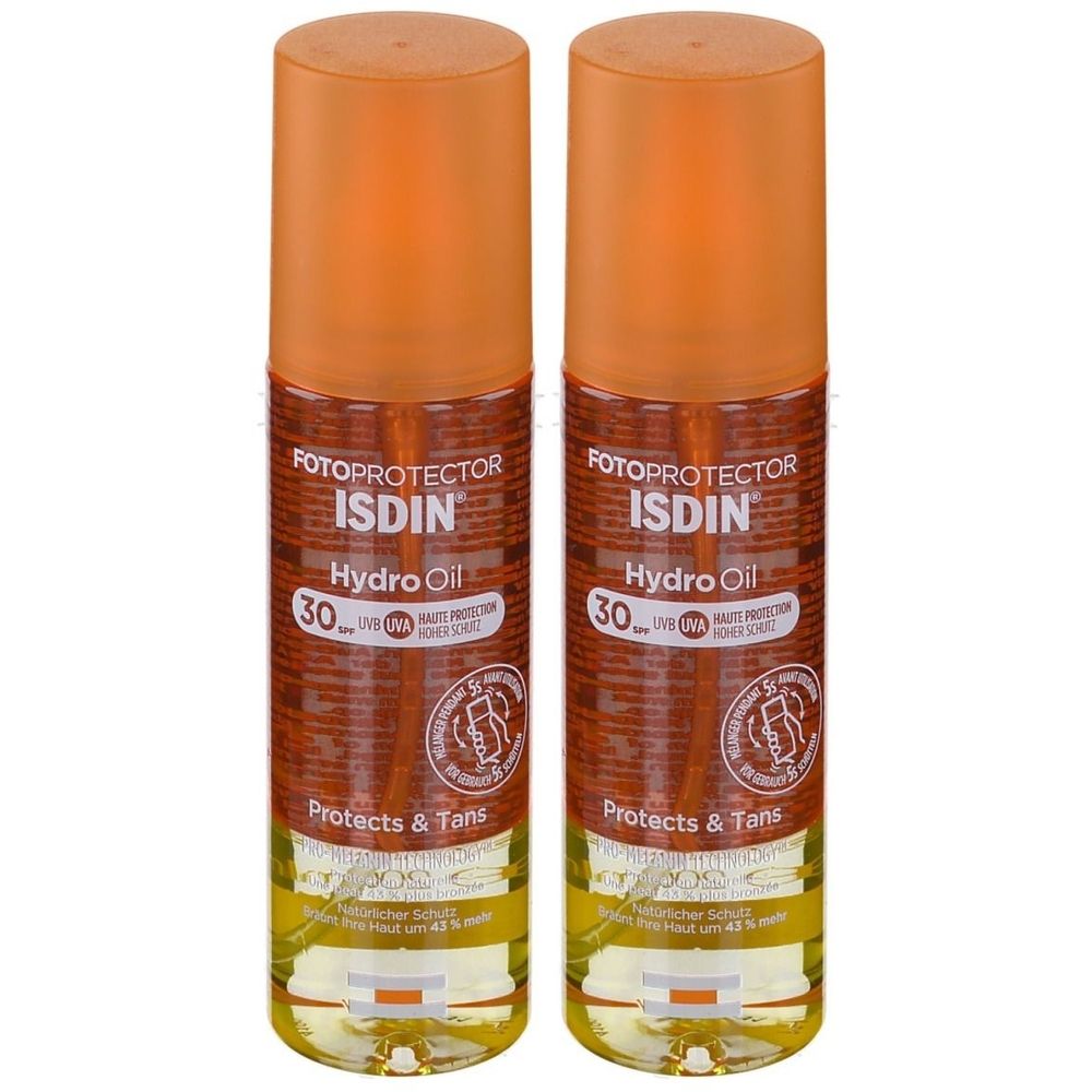 Deux flacons ISDIN Fotoprotector Hydro Oil SPF30. Bouchons orange, contenants transparents avec liquide jaune. Inscriptions.