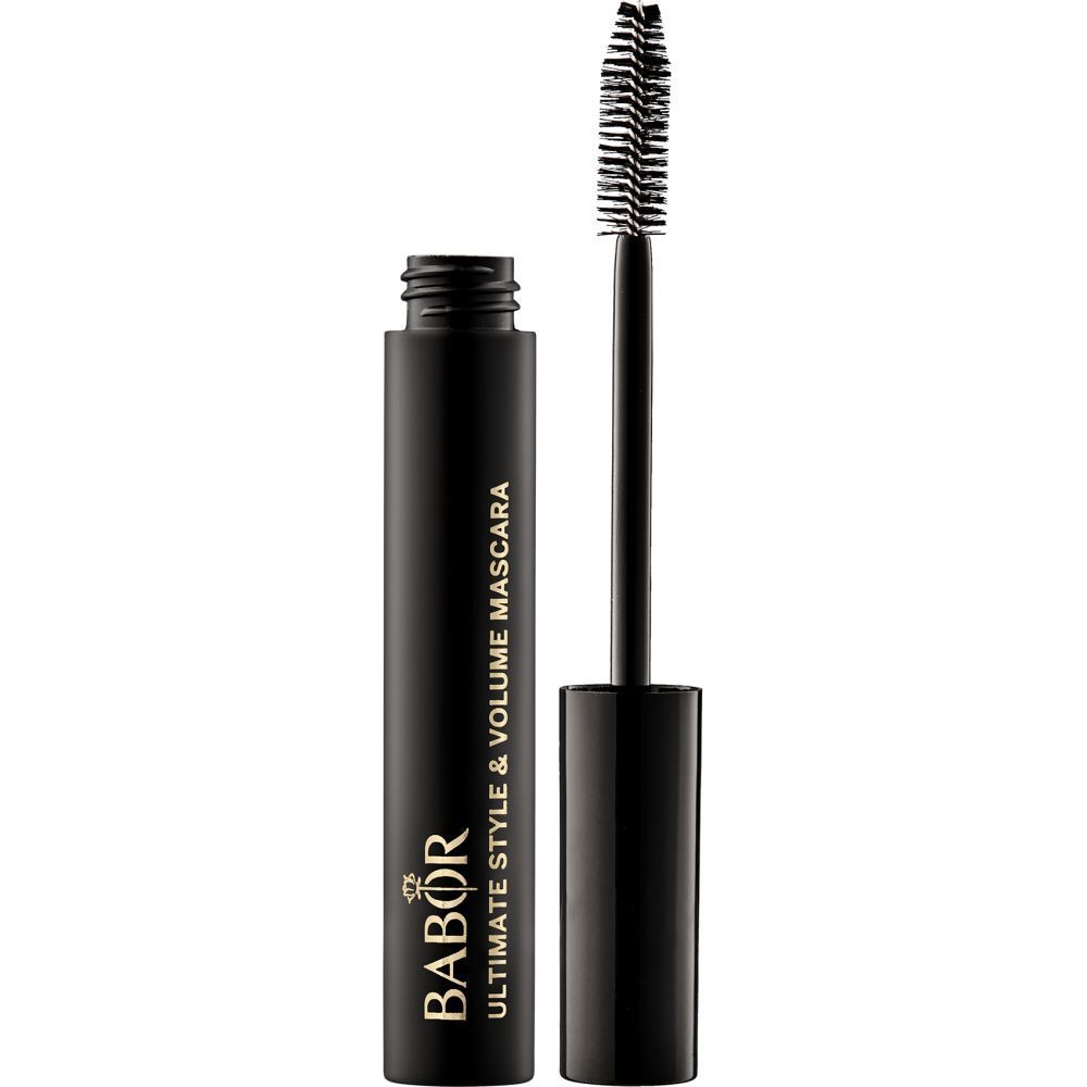 Tube de mascara ouvert avec brosse. Tube noir avec inscription Babor. Brosse avec poils.