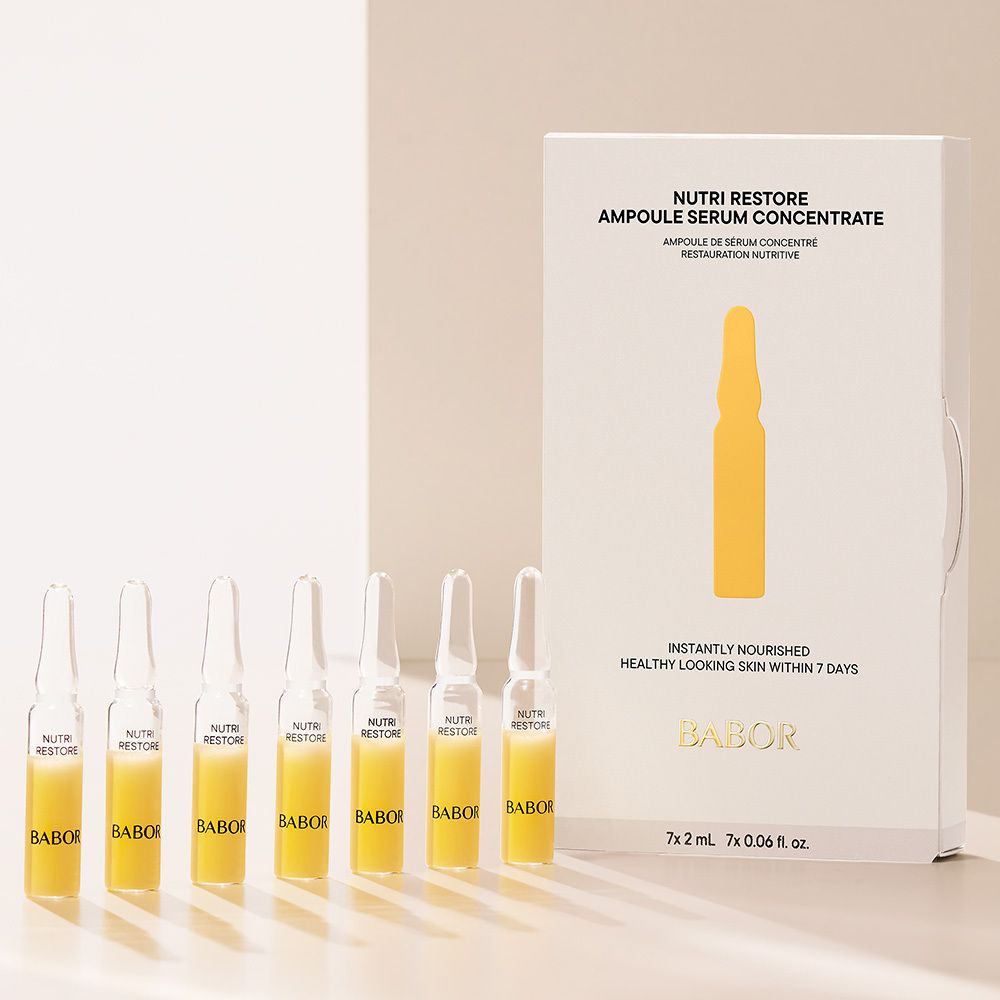 Emballage avec ampoules. Texte : Nutri Restore, Babor.