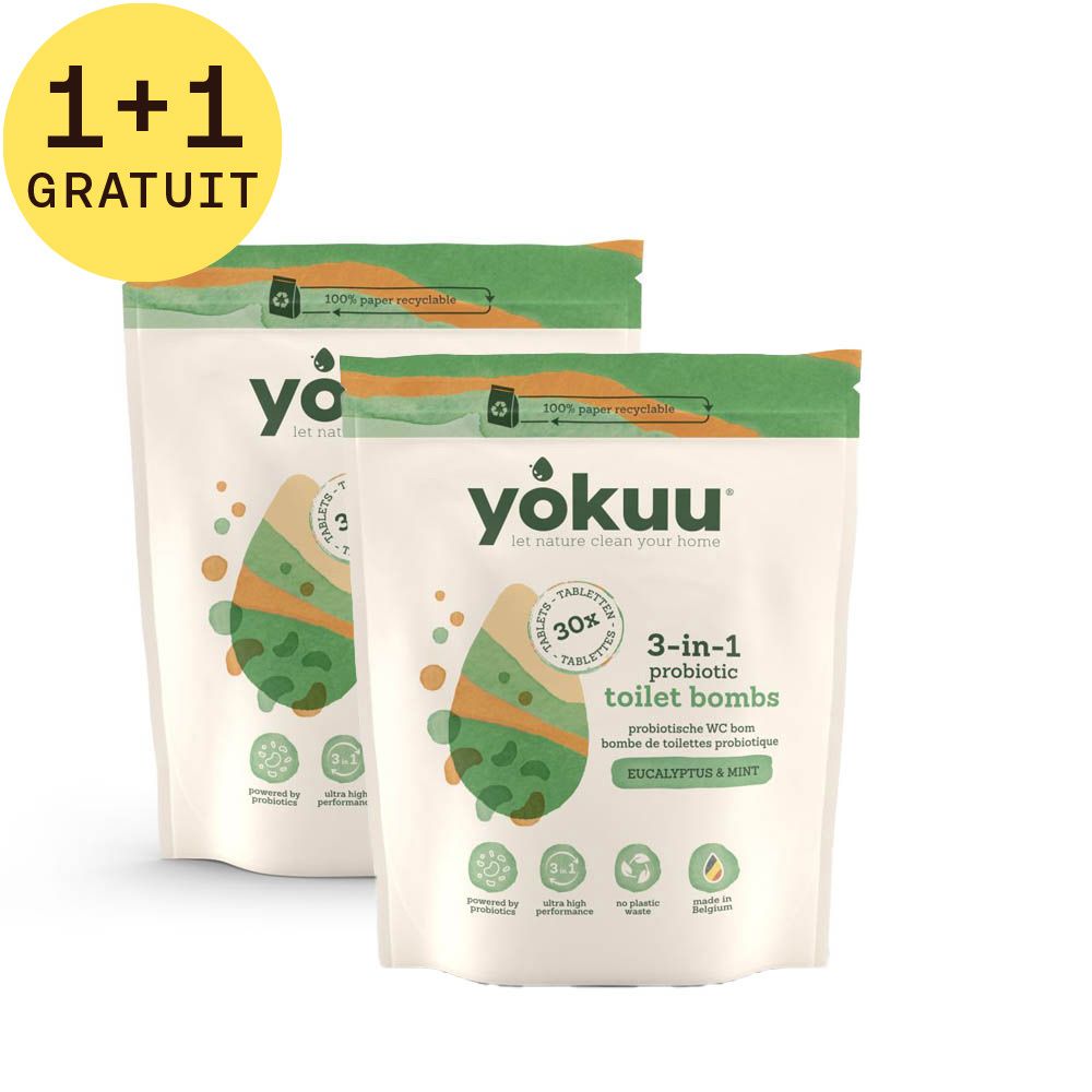 Deux sachets de tablettes WC YOKUU. Sachet blanc avec accent vert, illustration du produit et texte. Eucalyptus & Menthe. 1+1 Gratuit.